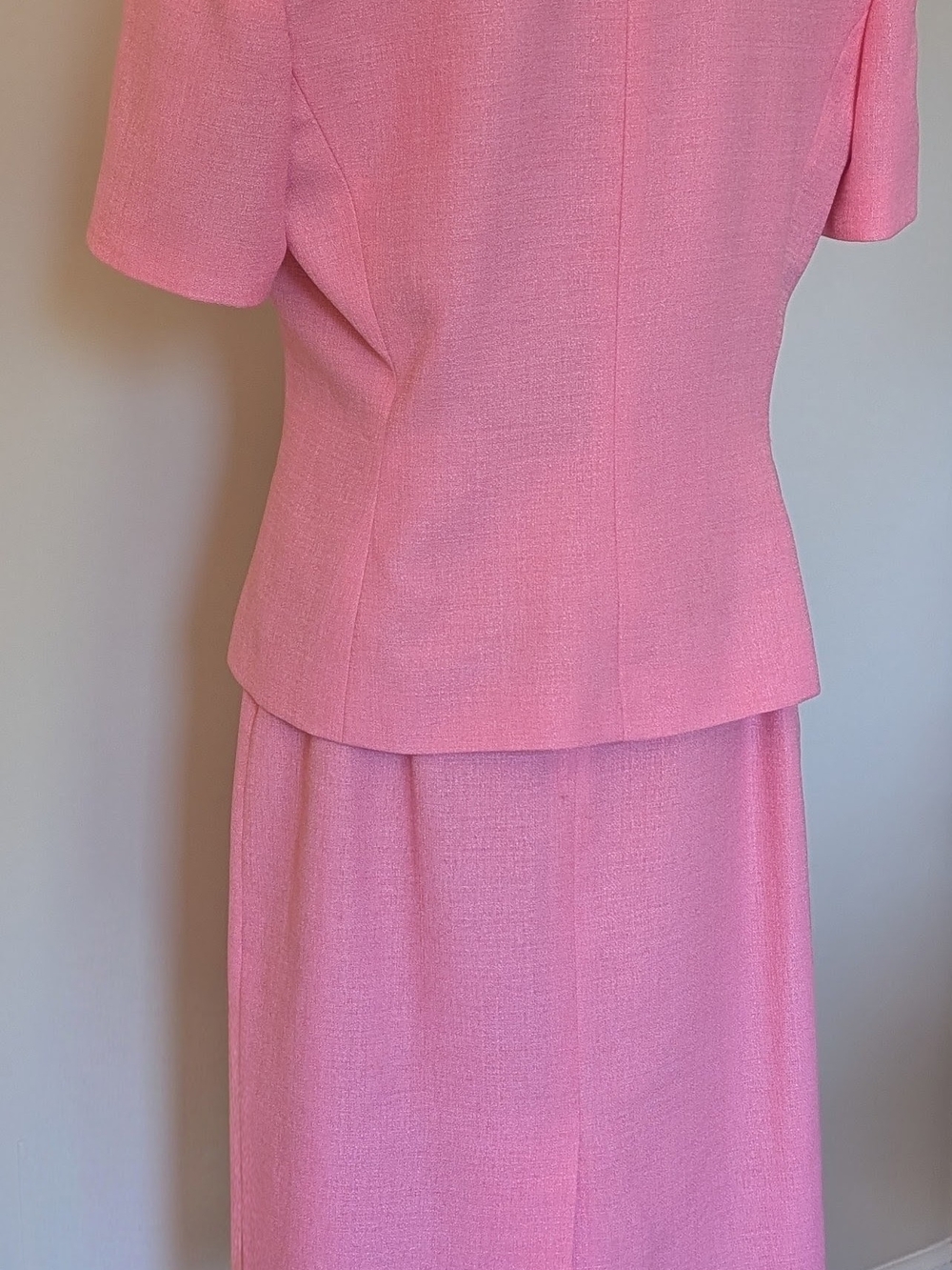 Le Suit Pink Pencil Skirt - Picture 3 of 7